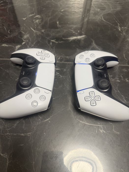 Джойстици за PS5