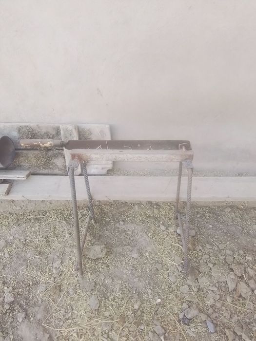 Beda kesadigan utkir charxlangan xolatda sotiladi