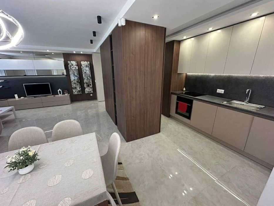 Дава се под наем Четиристаен апартамент в София, Манастирски ливади - 155 кв.м за 1549 € - Снимка #8