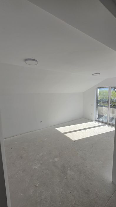Comision 0! Apartament 2 camere decomandat la alb, Calea Cisnadiei.