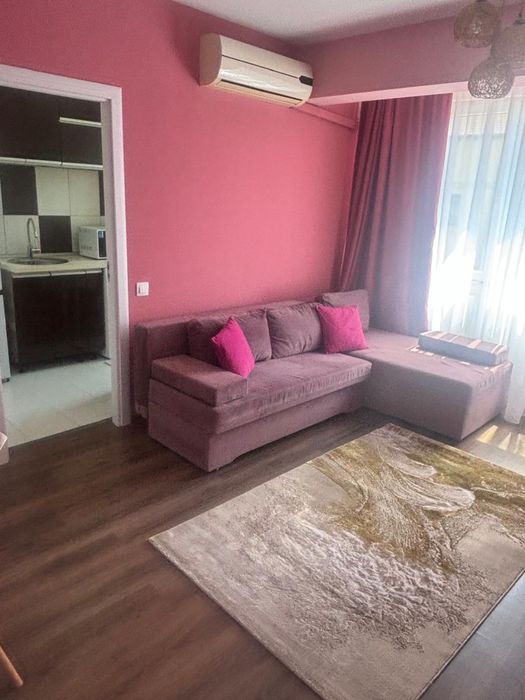 Inchiriez apartament 2 camere, Tomis plus, mobilat si dotat complet, parcare proprietate personala.