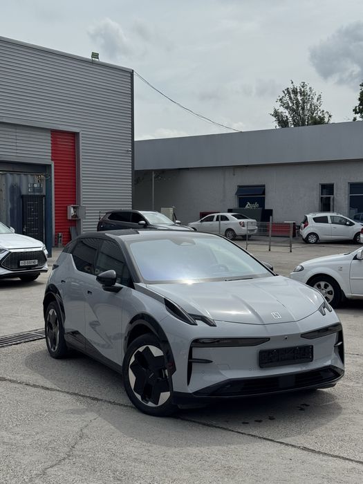 Zeekr X 2023yil 520km