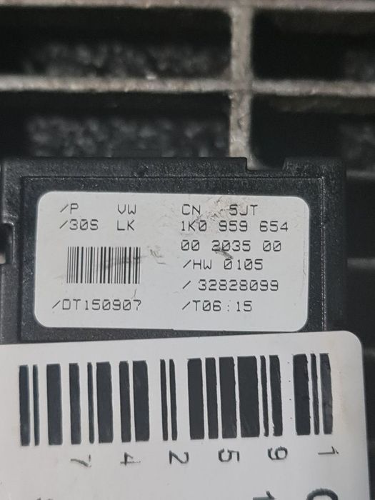 Senzor Unghi Volan Volkswagen Golf V Variant 2007 - 2009 (1346) 1K0959654
