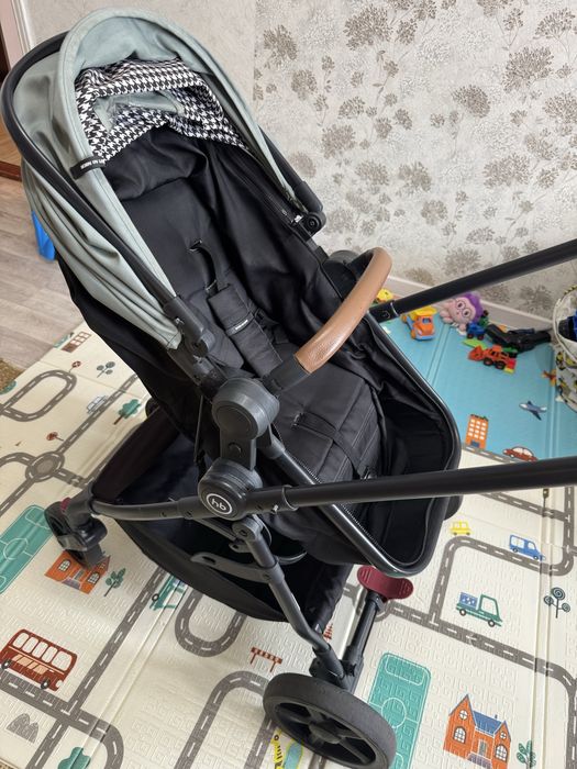 Продам коляску 2в1