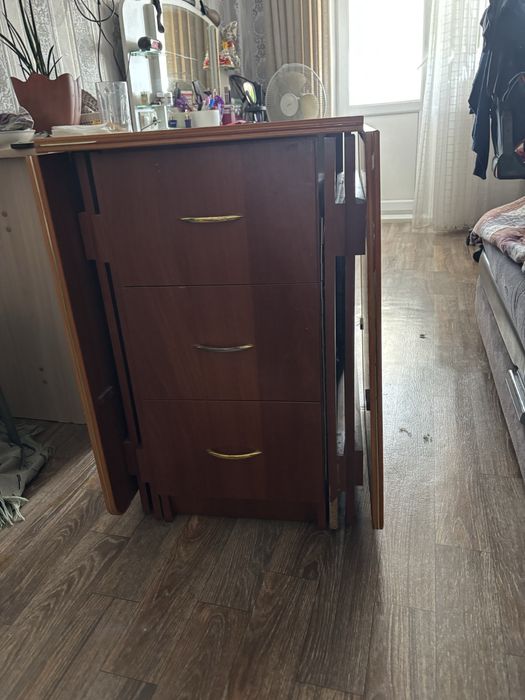 Письменный стол