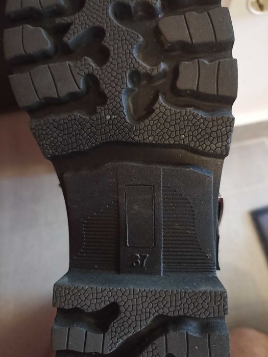 Cizme cu blană, impermeabile, fetițe/femei ZARA, mărimea 36