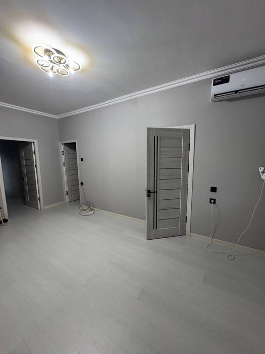 Чиланзар 17.  Срочно Продается. 2 Х комнатная С ремонтом