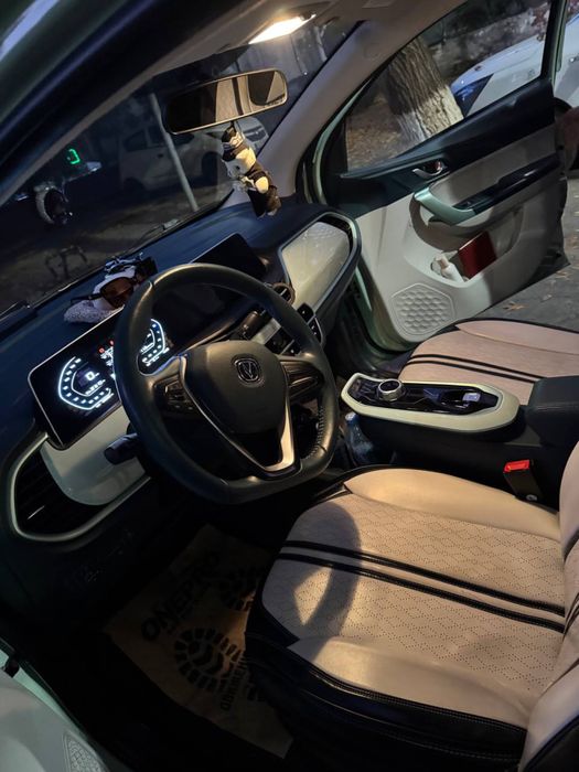 moshina changan e-star