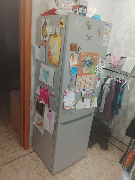 Продам холодильник
