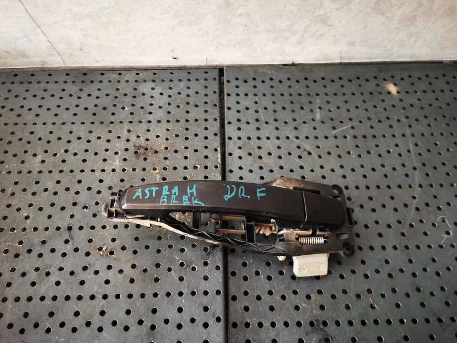 Maner usa dreapta fata opel astra h a04