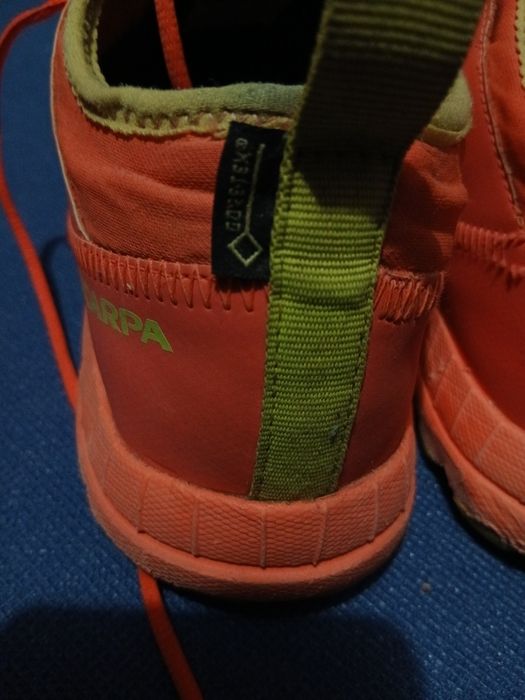 Adidasi Scarpa 40 1/2 Goretex
