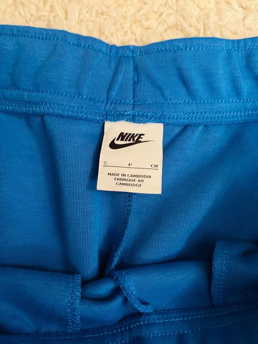 Pantaloni Nike Tech Fleece