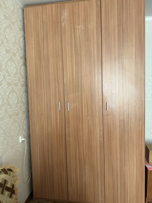 Шкаф 3 дверный ,для спальни