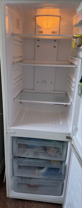 продам холодильник