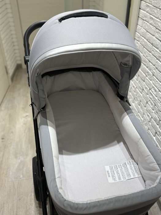 Продам: коляска Adamex Rimini  2 в 1