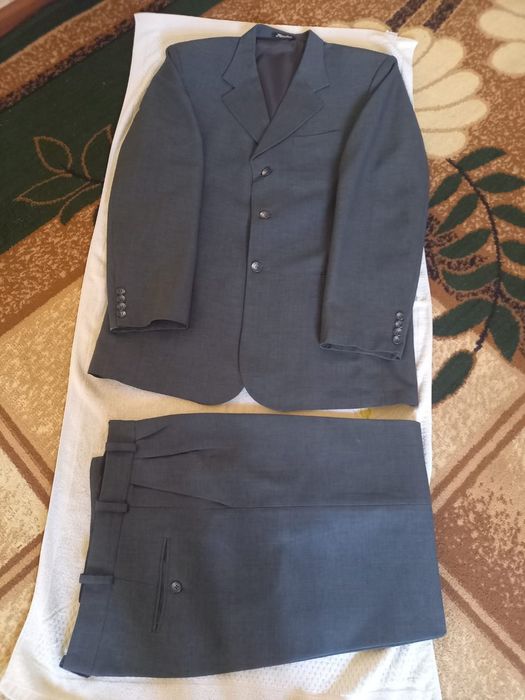 Kastyum shim holati yaxshi