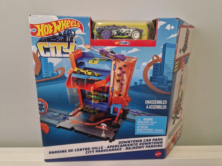 Писта Hotwheels с количка