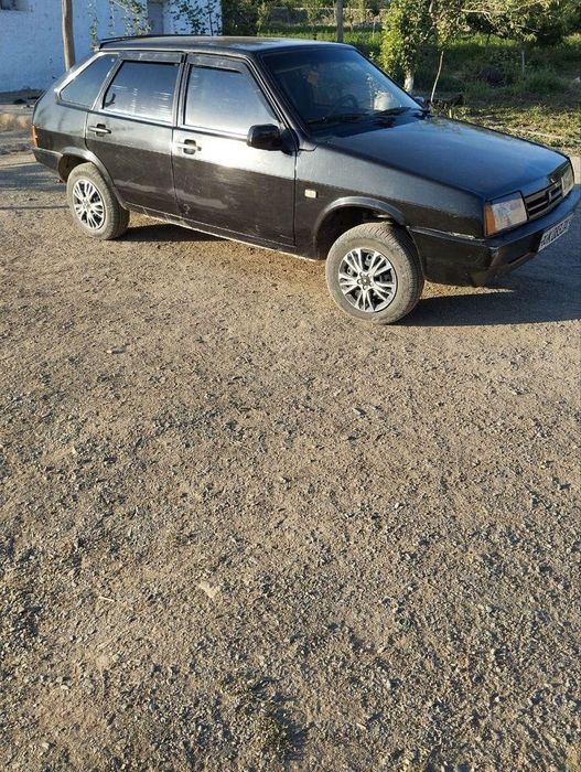 Лада 09 мошин сотилади