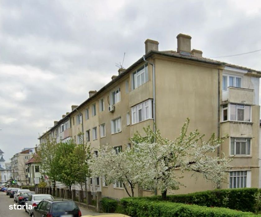 SE INCHIRIAZA Apartament cu 2 camere in zona Spital/Primarie FALTICENI