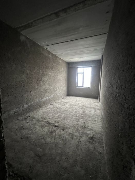 Срочно продается квартира (в элитном районе)