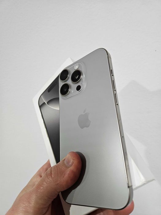 Iphone 16 Pro, 128 gb, neverlock, 100% bateria, cutia.