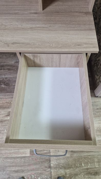Продам компьютерный стол