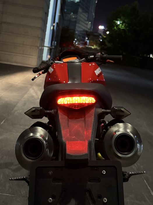 Ducati Monster 696