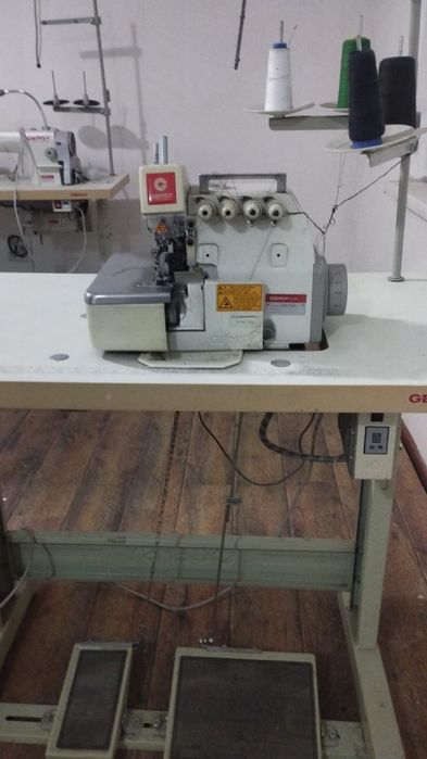 Швейная машина Gemsy оверлок