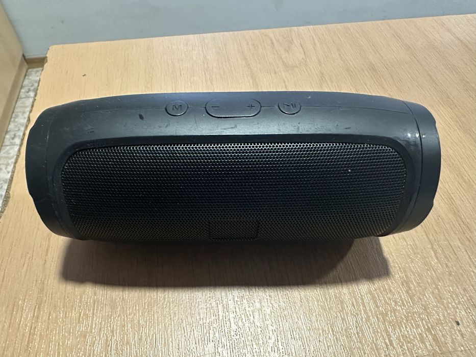 Преносима блутут колонка