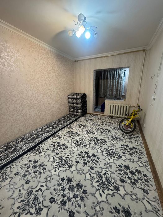 Бошлик Яккасарой 1хонали 3этаж