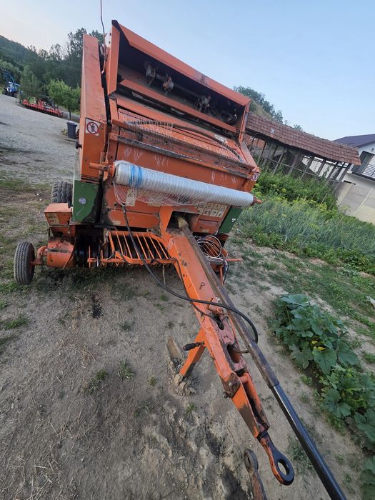 Presa baloti rotunzi GALLIGNANI 3500L presa baloti rotunzi 120x150 cu 2 ate sau plasă