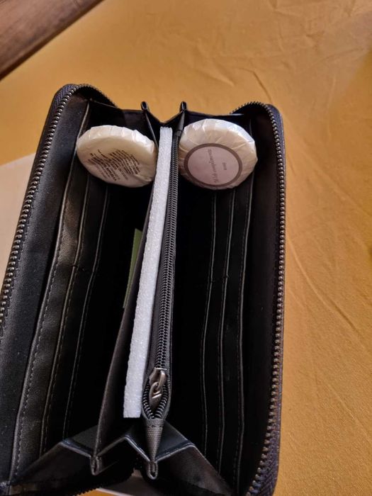 Ново портмоне Cosmopolitan, с кутия