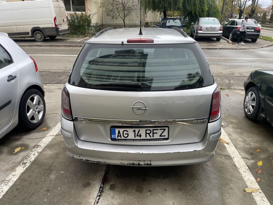 Astra h break primul proprietar romania