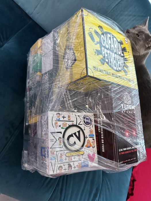 Pachet jocuri de aocietate complete si putin folosite