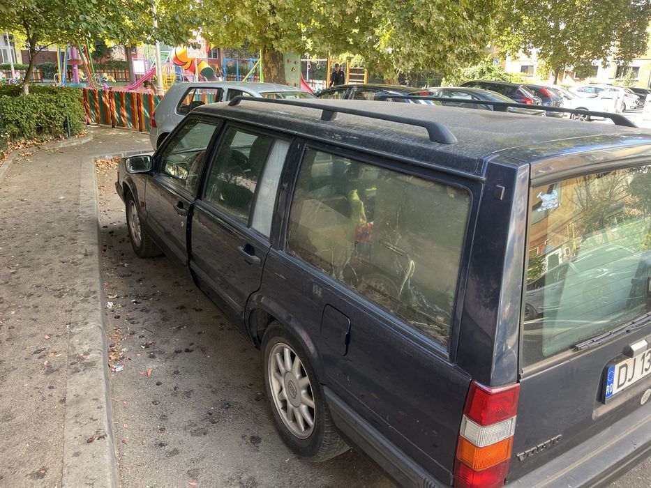 Se vinde volvo polar din 1995