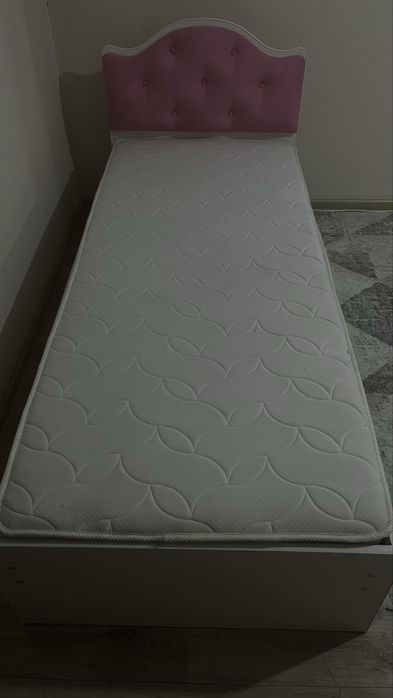 Продам кровать для девочек