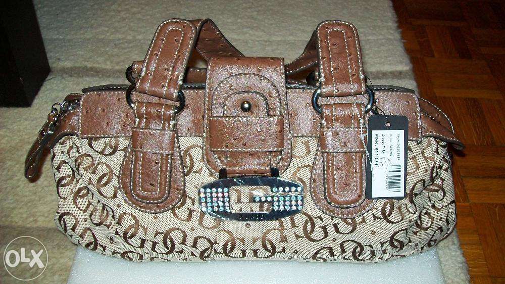 Geanta Guess