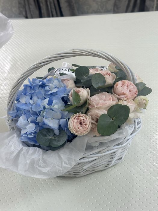 Корзина цветы розы