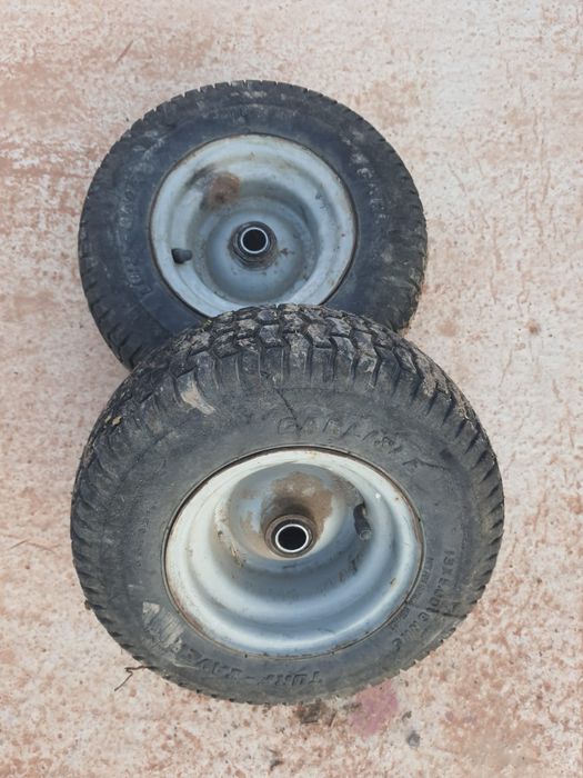 Roti fata tractoras gazon tractor iarba