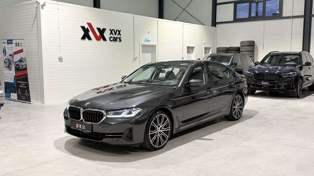 BMW Seria 5 BMW Seria 5 xDrive 545e Faruri Laser Keyless Trapa Assisted Driving