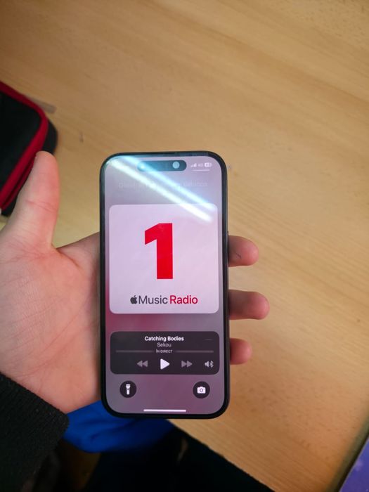 Vand sau schimb cu s23,24,25 ultra,puls