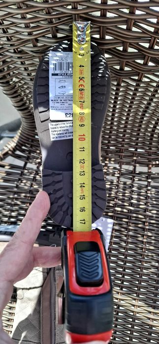 Бутуши за момиченце 24 размер