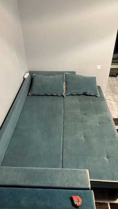 Диван двухместный