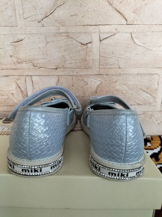 Туфли детские праздничные