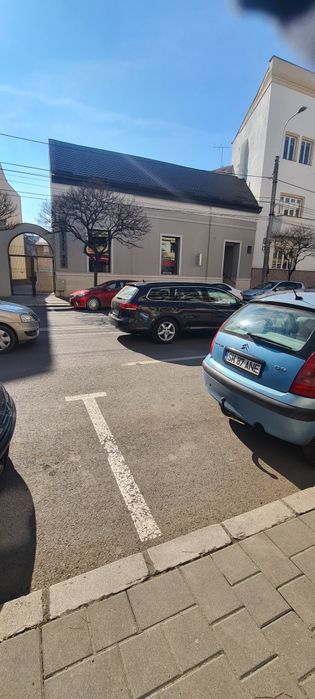 Inchiriez spațiu comercial