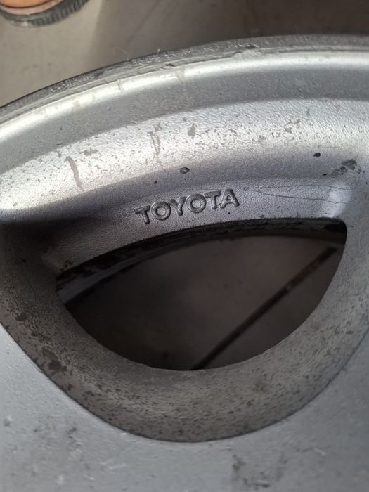 Диски Тойота Камри оригинал