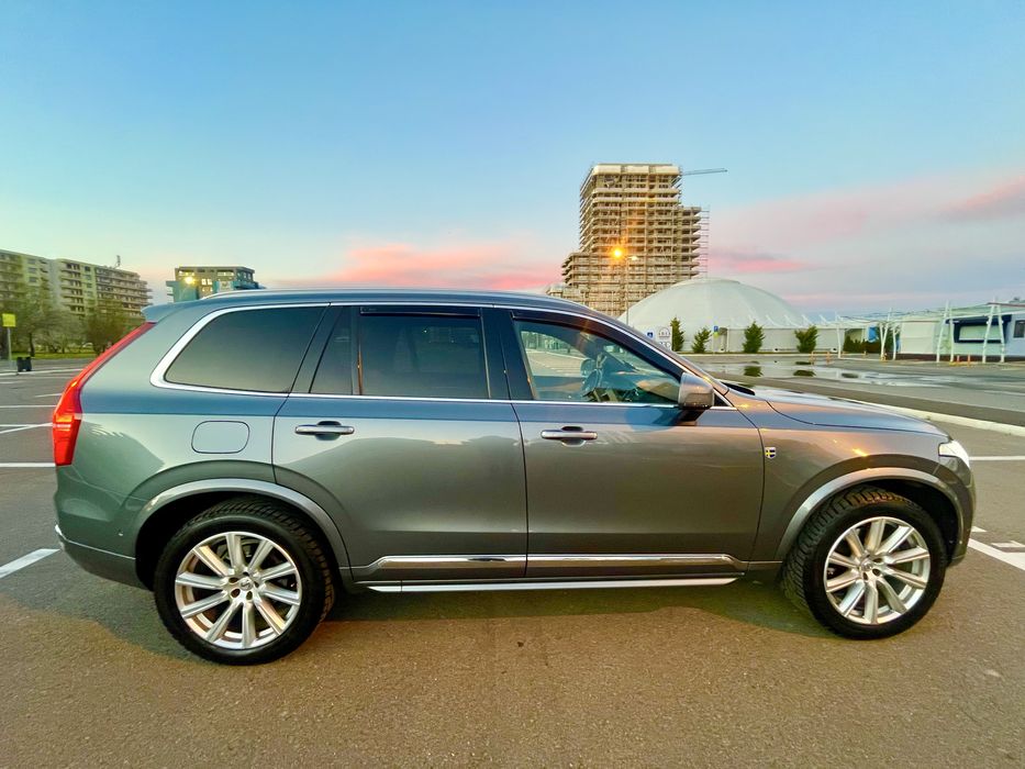 Vand Volvo XC 90 , an 2018 , motor T6 , 2.0 benzina , 320 cp
