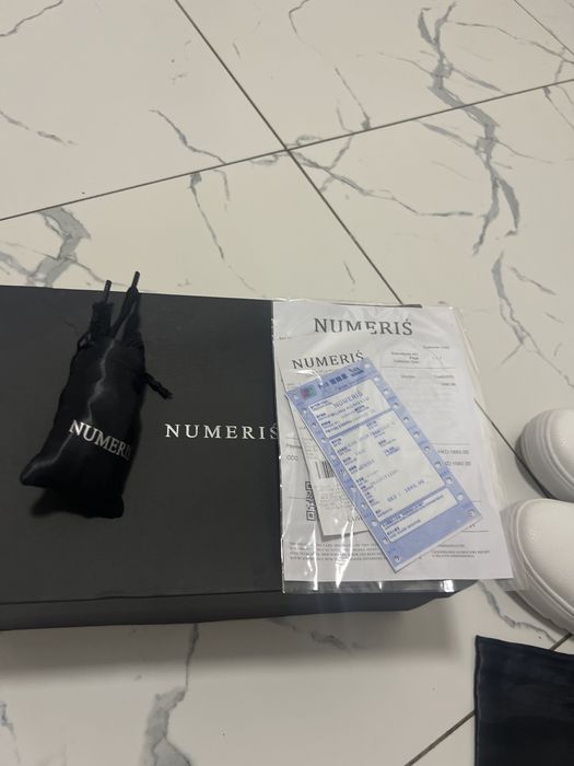 Numeris кроссовки