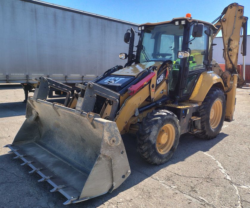 Buldoexcavator CAT 428F2