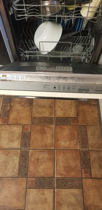 Masina de spălat vase Candy